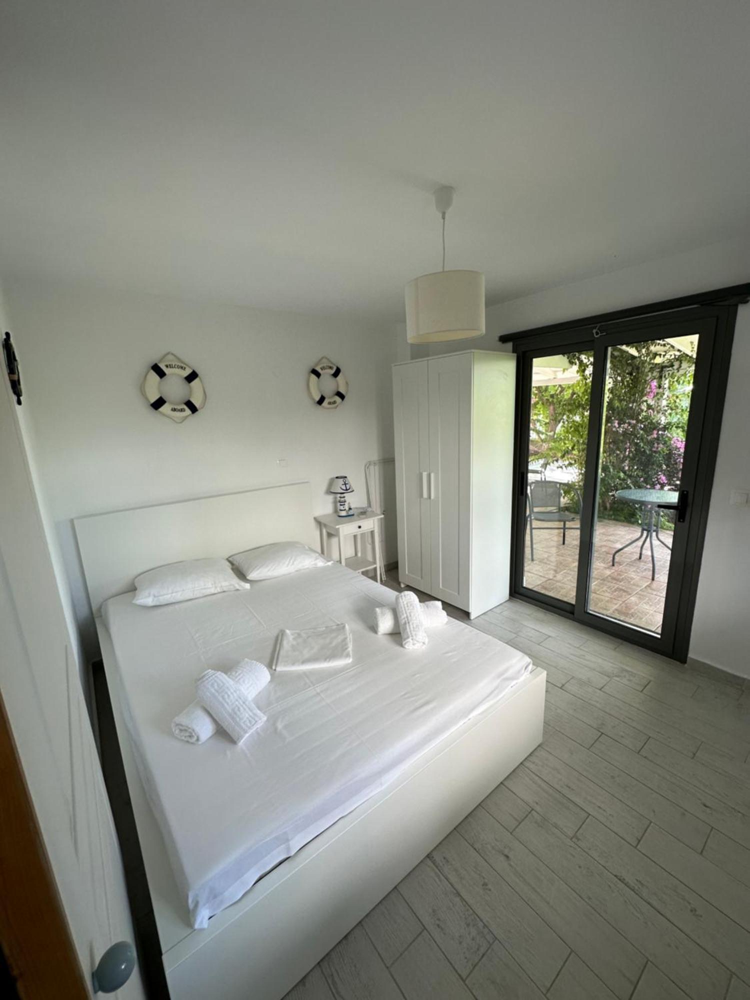 La Casa Al Mare Aparthotel Mola Kalyva Ngoại thất bức ảnh